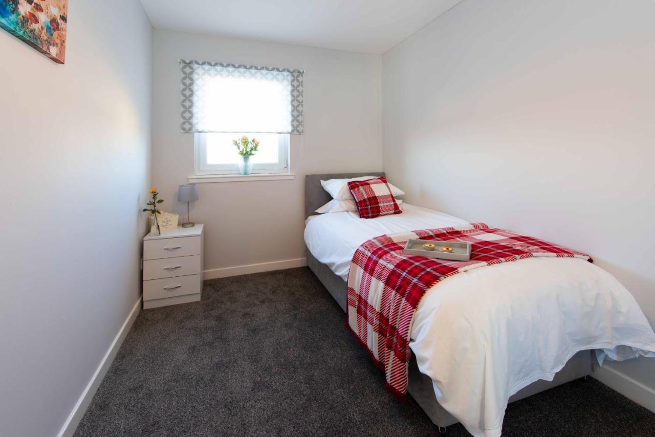 Premier - Wishaw En-Suite Apartment Zewnętrze zdjęcie
