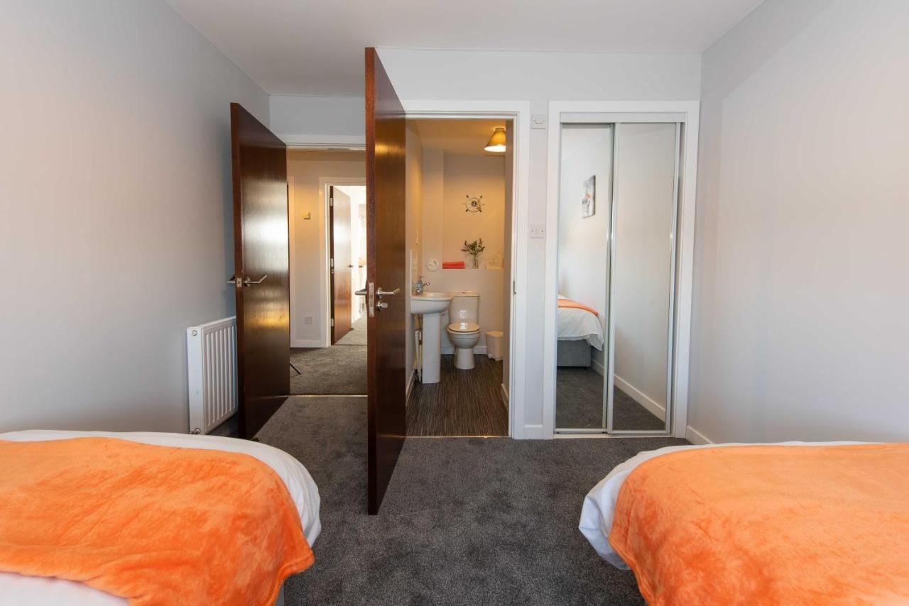Premier - Wishaw En-Suite Apartment Zewnętrze zdjęcie